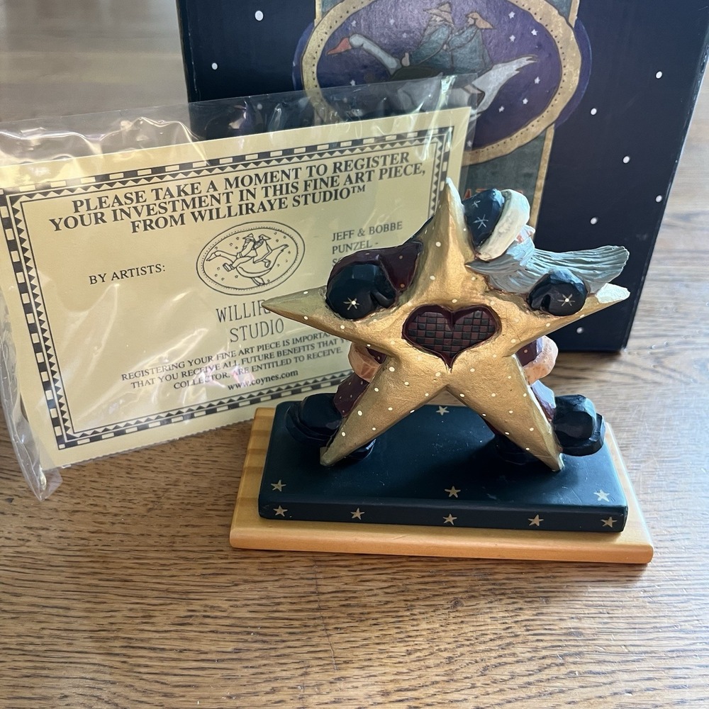 Williraye Studio Coyne's & Company Figurine Santa Star Christmas Holiday